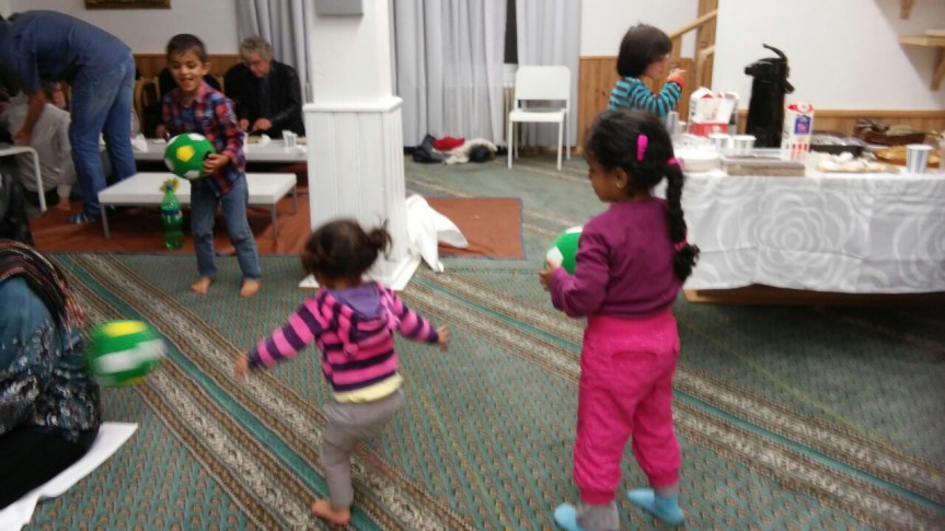 image-2f4a07ffaee7dce97b60b781572f8db39b081c03f0bf099a4230888c1d244a9d-V